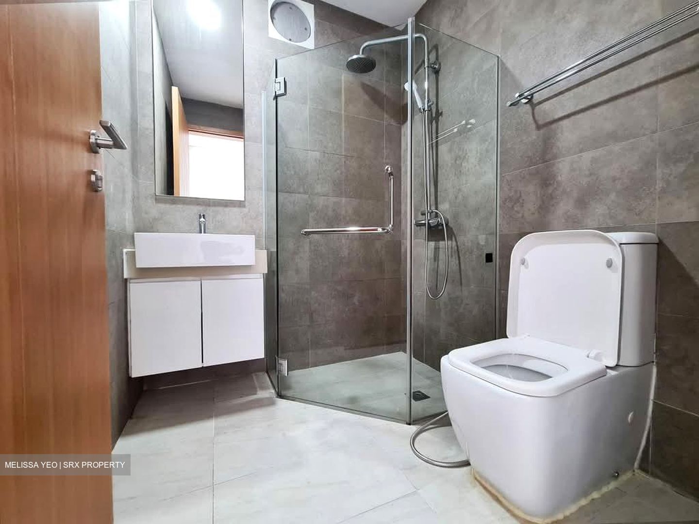 The Amerald Studio (D15), Apartment #563626471
